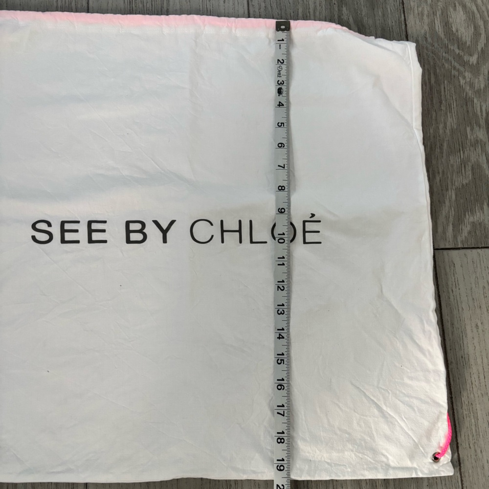 See by Chloe dustbag. Large and in EUC. - Picture 4 of 4
